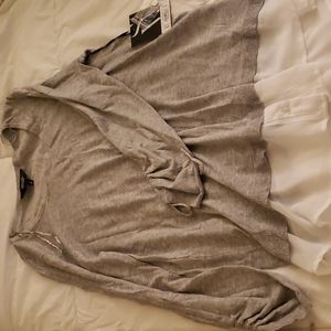 Size Lg Simply Vera by Vera Wang Grey Sweater with Faux Layer